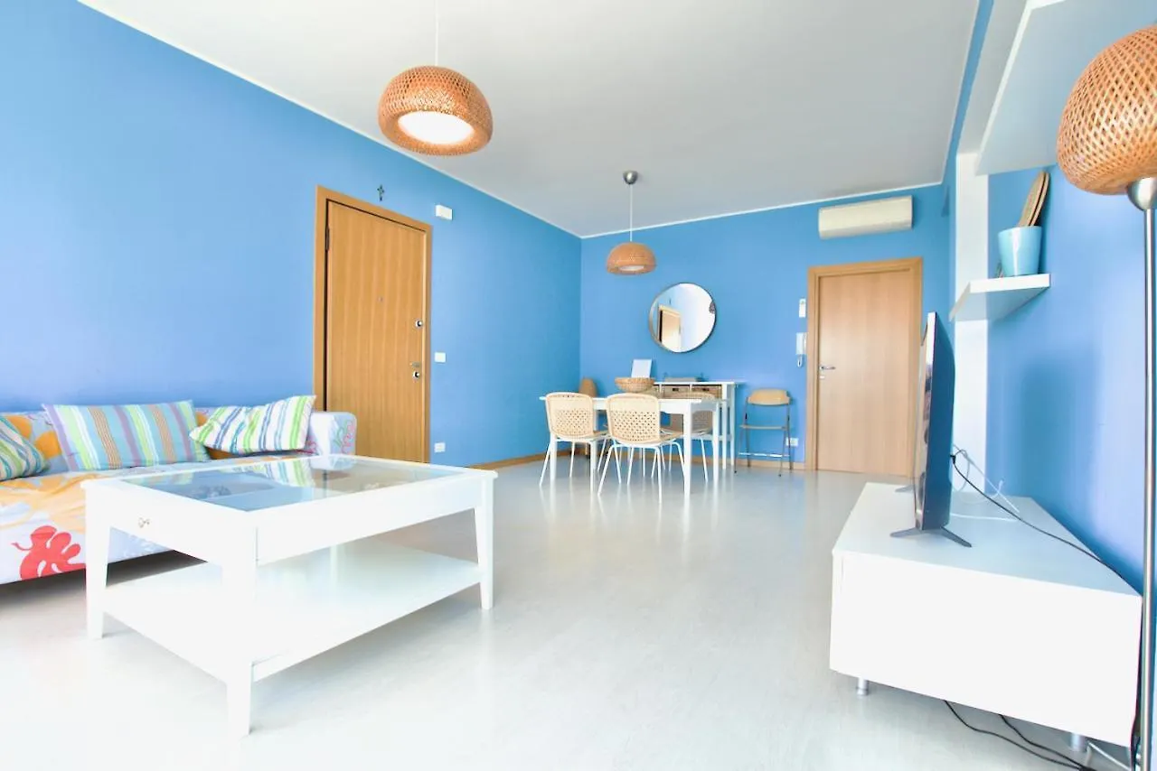 Shopping Center - Home Immobiliare ليدو دي يسولو شقة