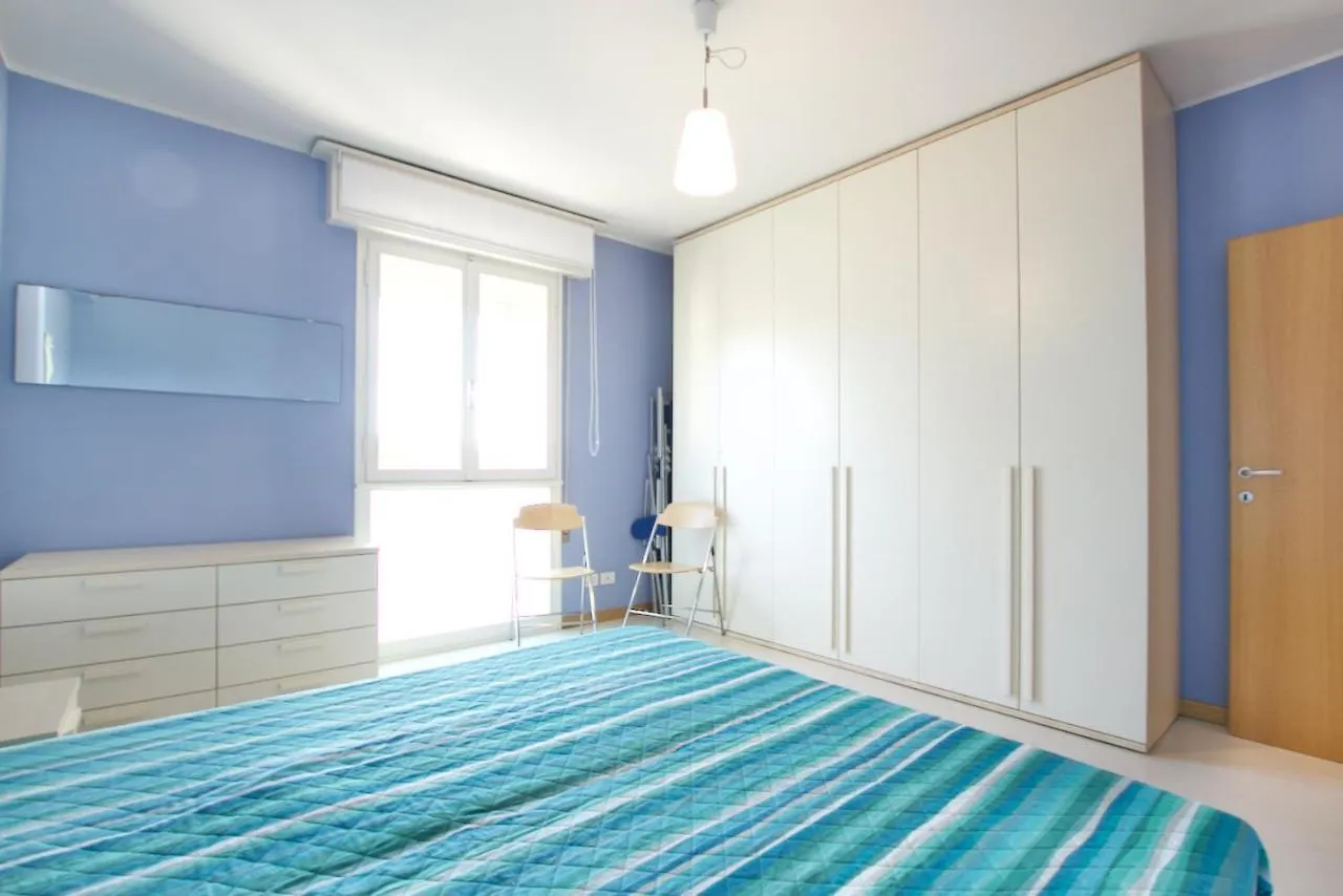Shopping Center - Home Immobiliare ليدو دي يسولو 0*,  إيطاليا
